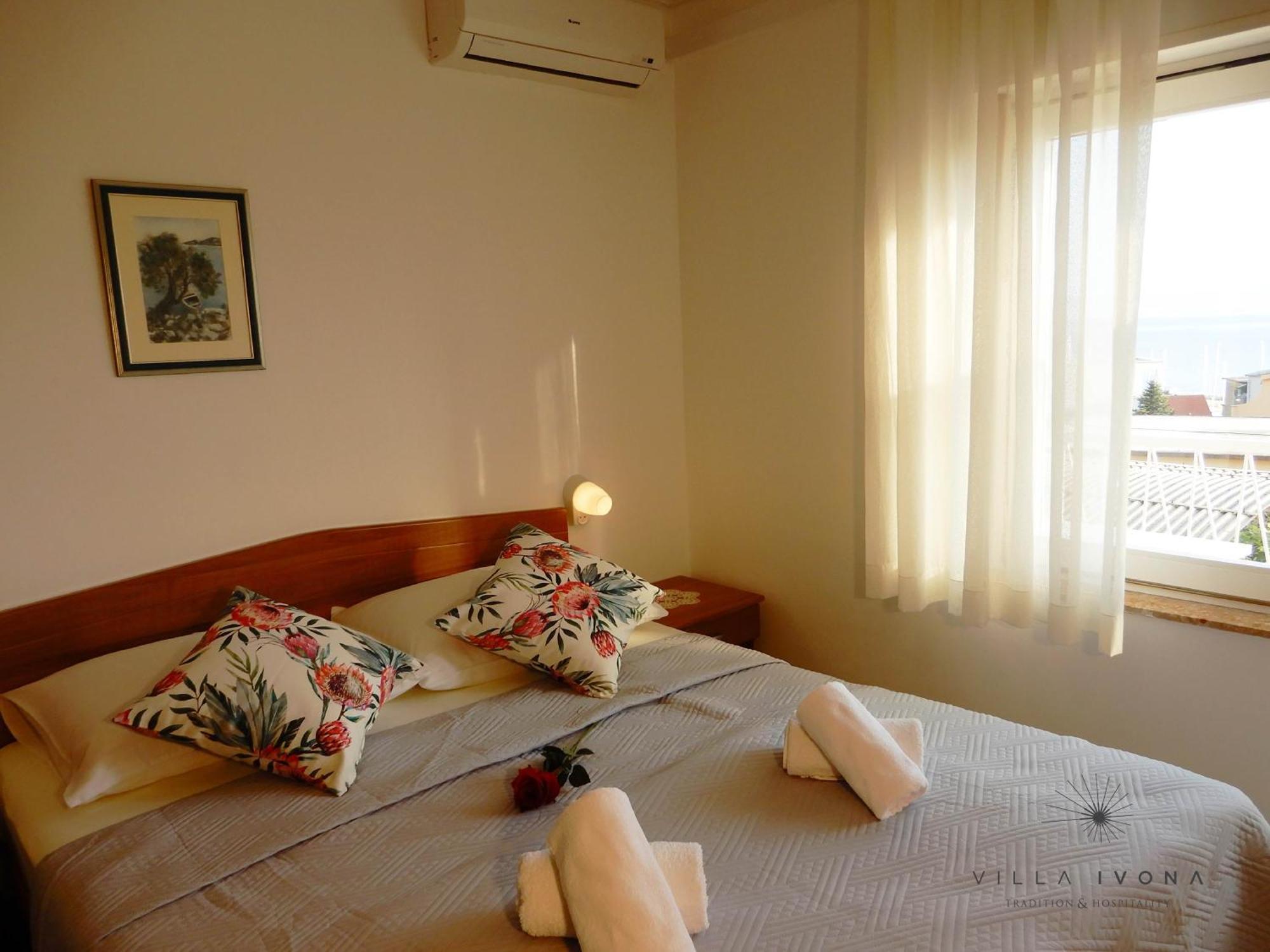Bed And Breakfast Ivona Baška Voda Стая снимка